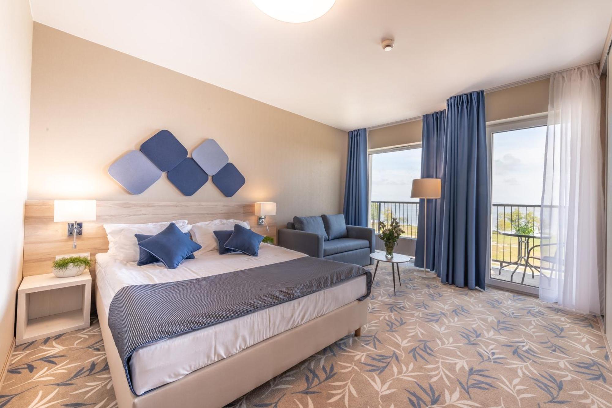 Aparthotel Blue Marine Mielno Mielno  Esterno foto